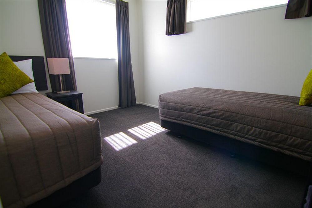 Airport Palms Motel Крайстчърч Екстериор снимка